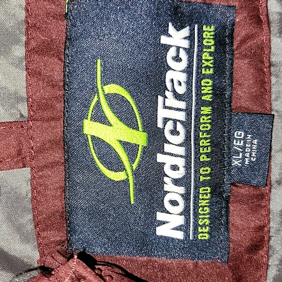 NordicTrack. Down Puffer Vest.  Like-new. Size XL - Picture 2 of 14